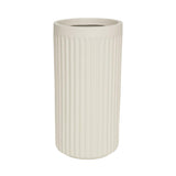 Blumentopf Turris Seidenweiß aus Fiberglas – freigestellt