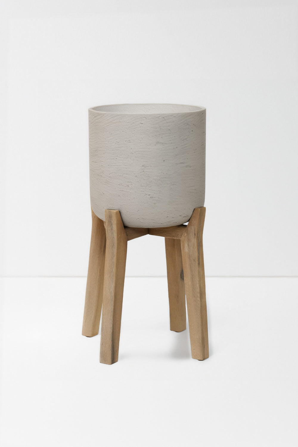 Pflanzkübel mit Holzfüßen aus Fiberclay – Charlie Grey Washed