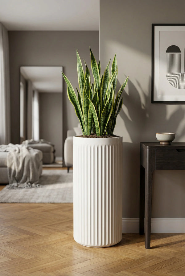 Blumentopf Turris Seidenweiß aus Fiberglas