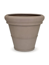 Großer Pflanzkübel Jumbo Bucket Low Classic Taupe mit Bordüre – freigestellt
